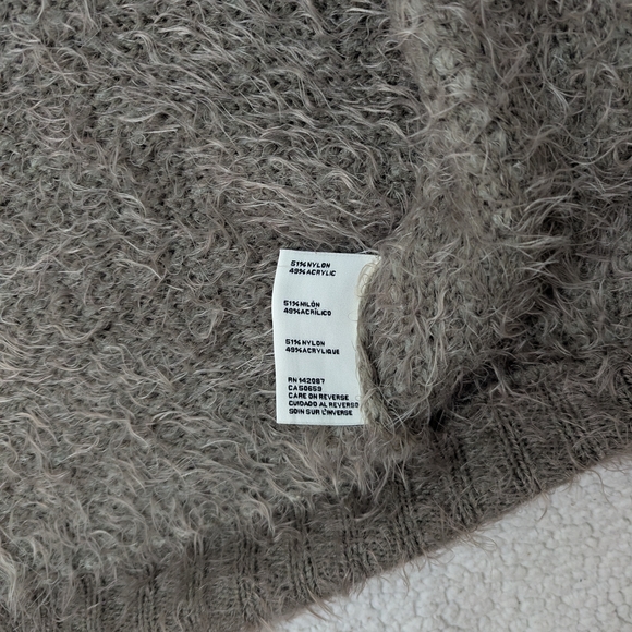 Cozy Gray Women's Cardigan Wrap - Picture 4 of 6